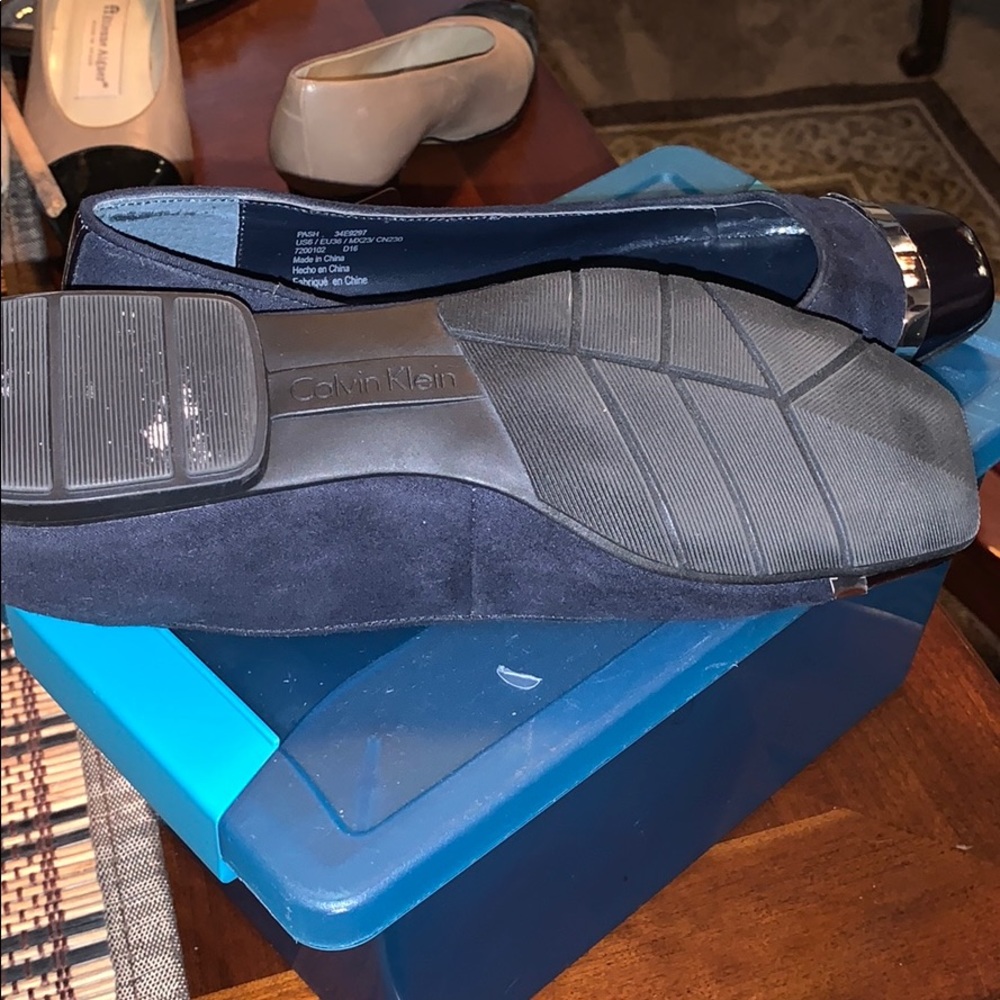 Shoes - Picture 6 of 6